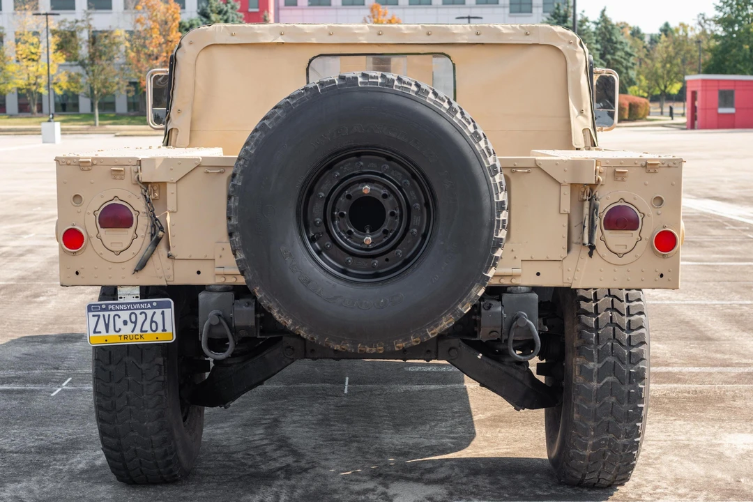 2001 AM General Hummer - Image 5 of 31