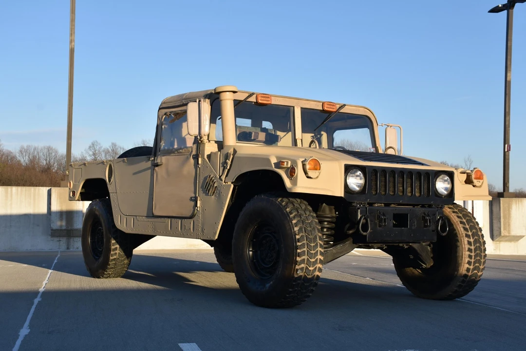 2001 Hummer HMMWV - Image 8 of 31