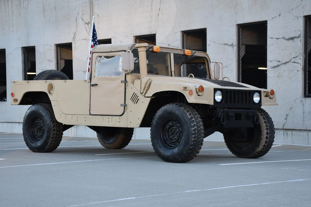 2001 Hummer HMMWV - Image 10 of 31