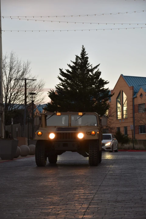 2001 Hummer HMMWV - Image 27 of 31