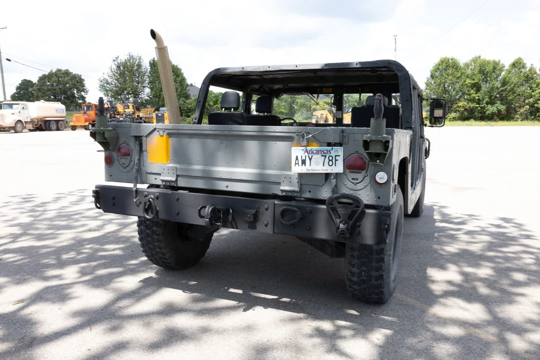 2001 Hummer HMMWV - Image 25 of 31