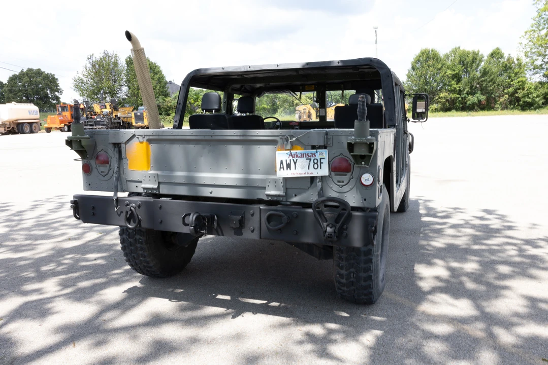 2001 Hummer HMMWV - Image 26 of 31