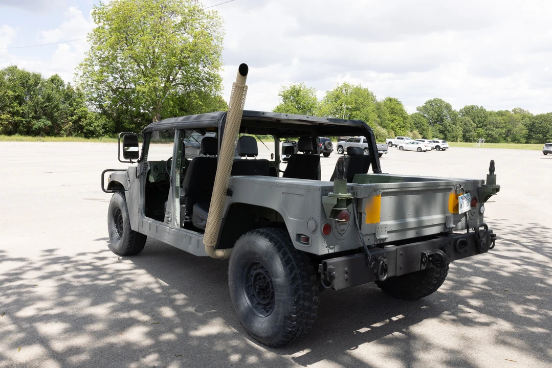 2001 Hummer HMMWV - Image 17 of 31