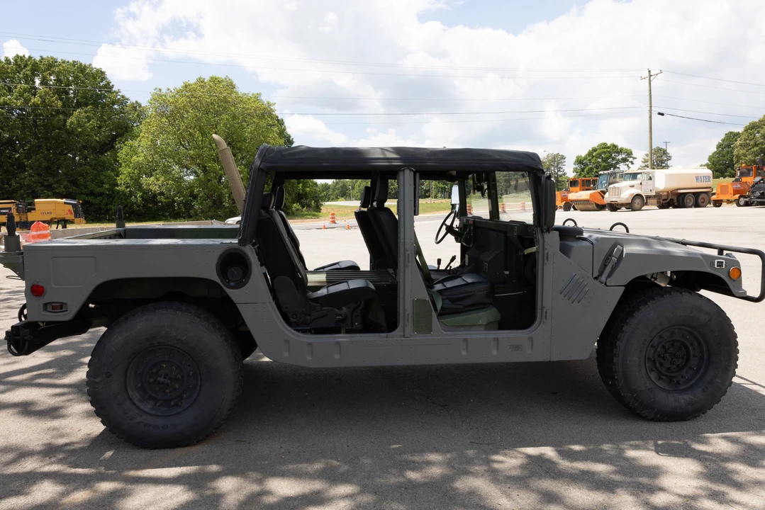2001 Hummer HMMWV - Image 30 of 31