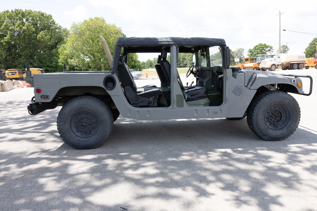 2001 Hummer HMMWV - Image 31 of 31