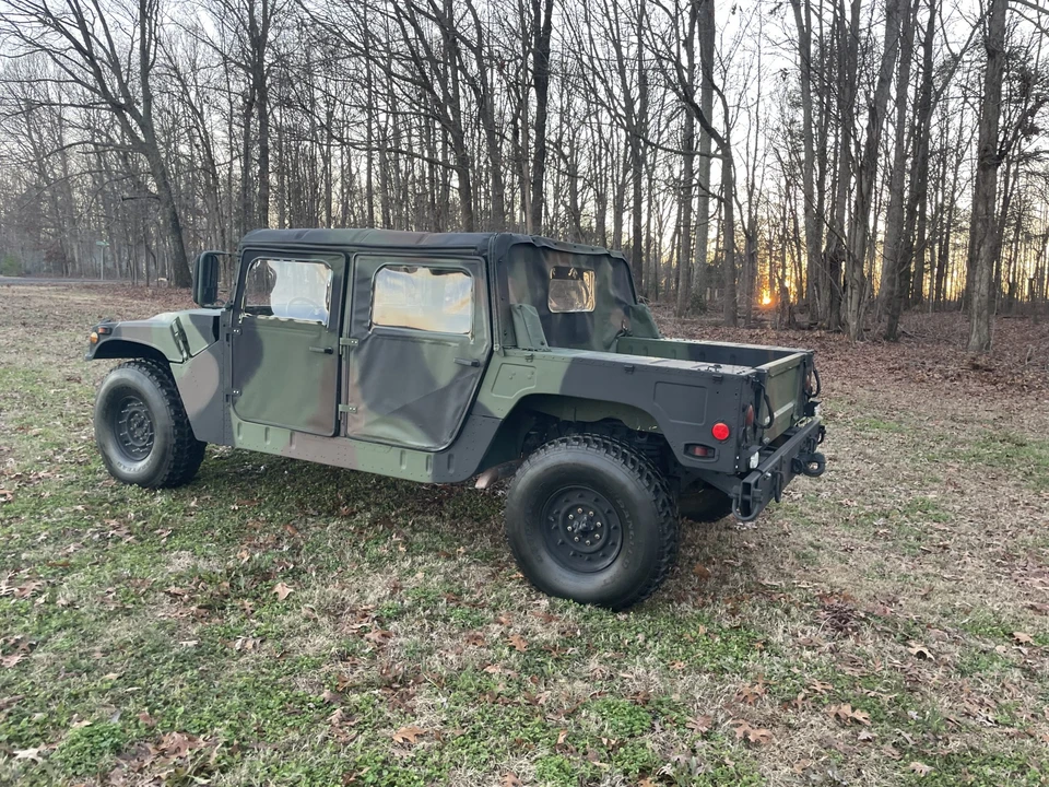 2001 Hummer HMMWV - Image 7 of 31