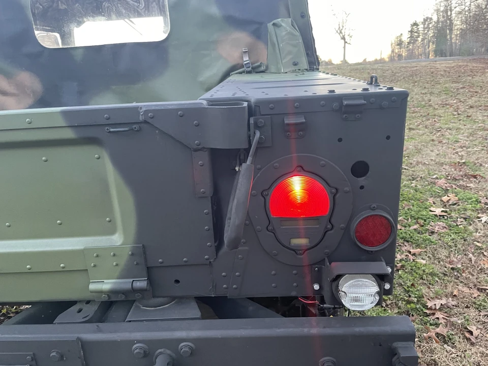 2001 Hummer HMMWV - Image 15 of 31