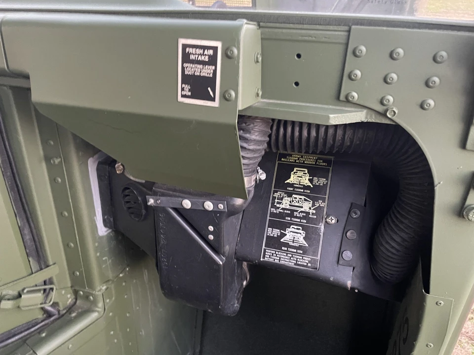 2001 Hummer HMMWV - Image 29 of 31