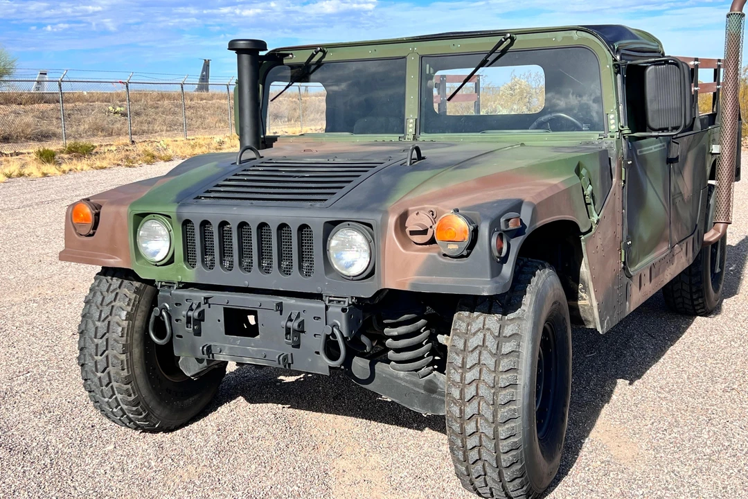 2001 AM General Hummer - Image 2 of 31