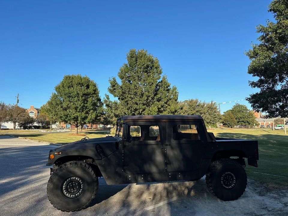 2001 Hummer HMMWV - Image 8 of 31