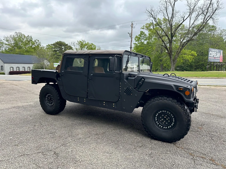 2001 Hummer HMMWV - Image 13 of 31