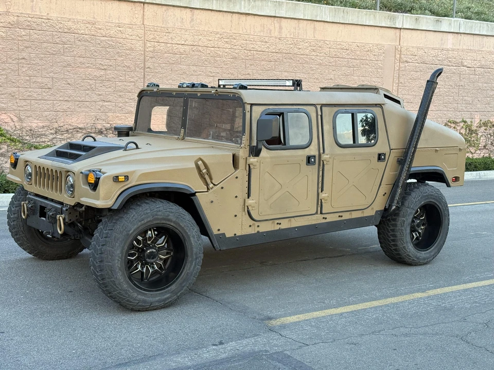 2001 Hummer HMMWV - Image 4 of 31