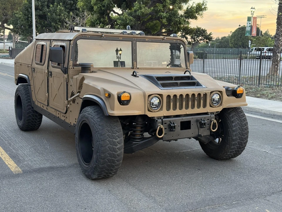 2001 Hummer HMMWV - Image 12 of 31