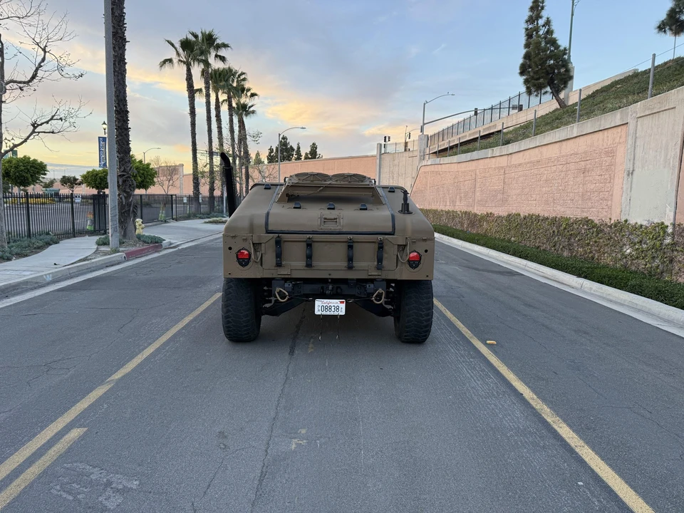 2001 Hummer HMMWV - Image 21 of 31