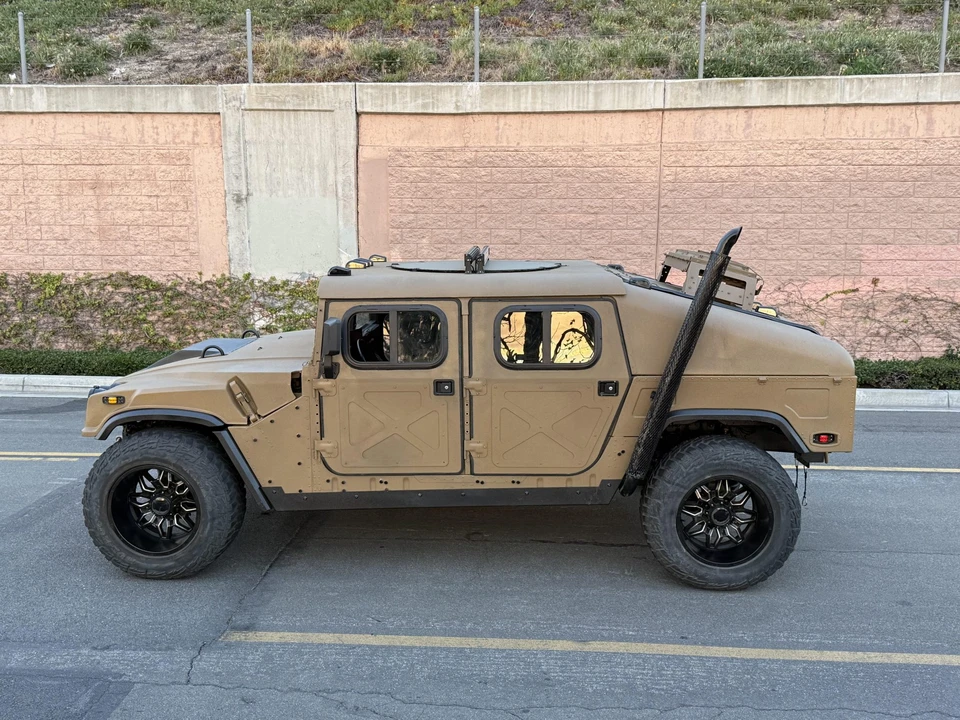 2001 Hummer HMMWV - Image 6 of 31