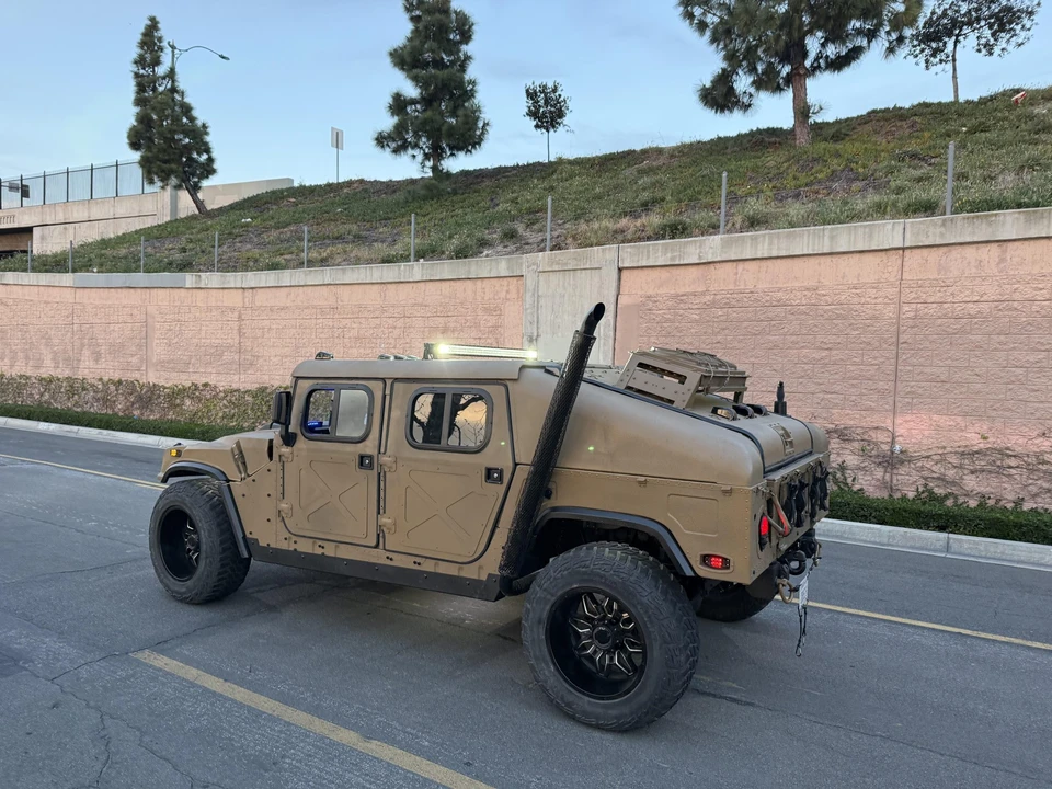 2001 Hummer HMMWV - Image 18 of 31