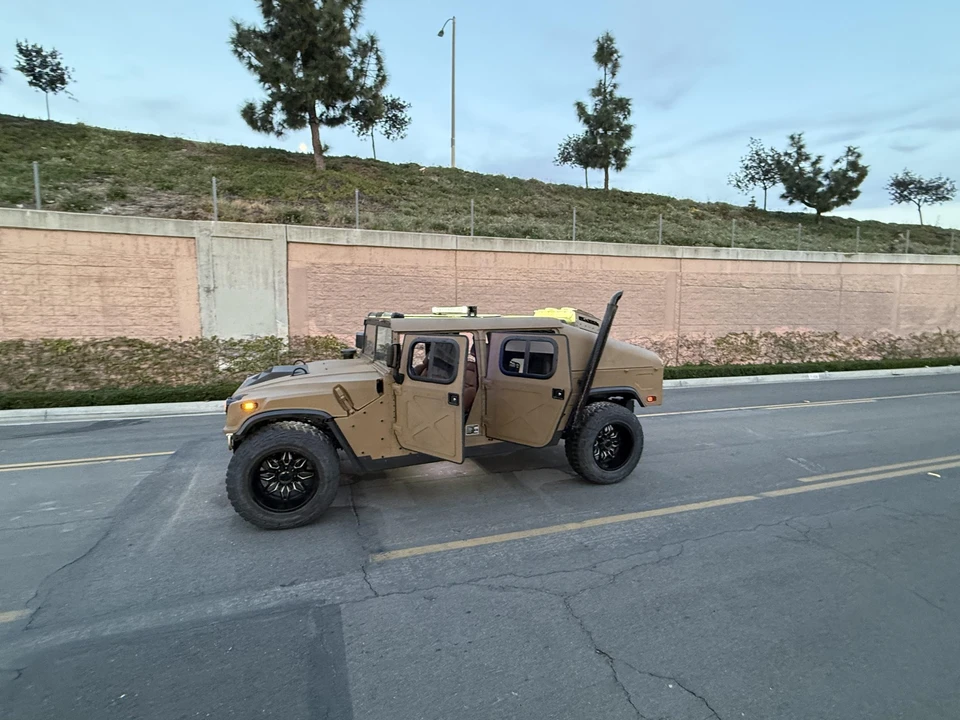 2001 Hummer HMMWV - Image 31 of 31