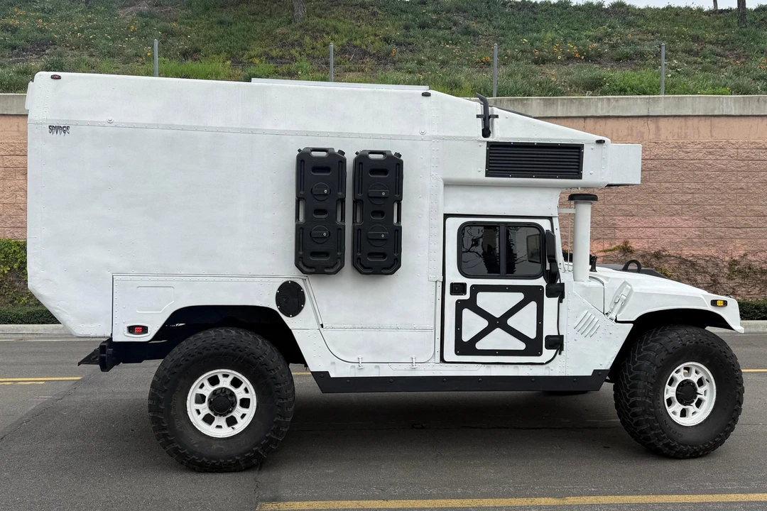 2001 AM General Hummer - Image 3 of 31