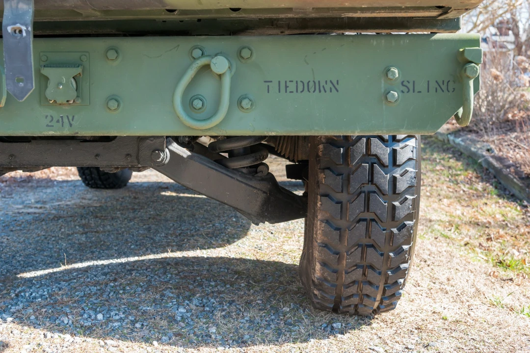 2001 Hummer HMMWV - Image 28 of 31