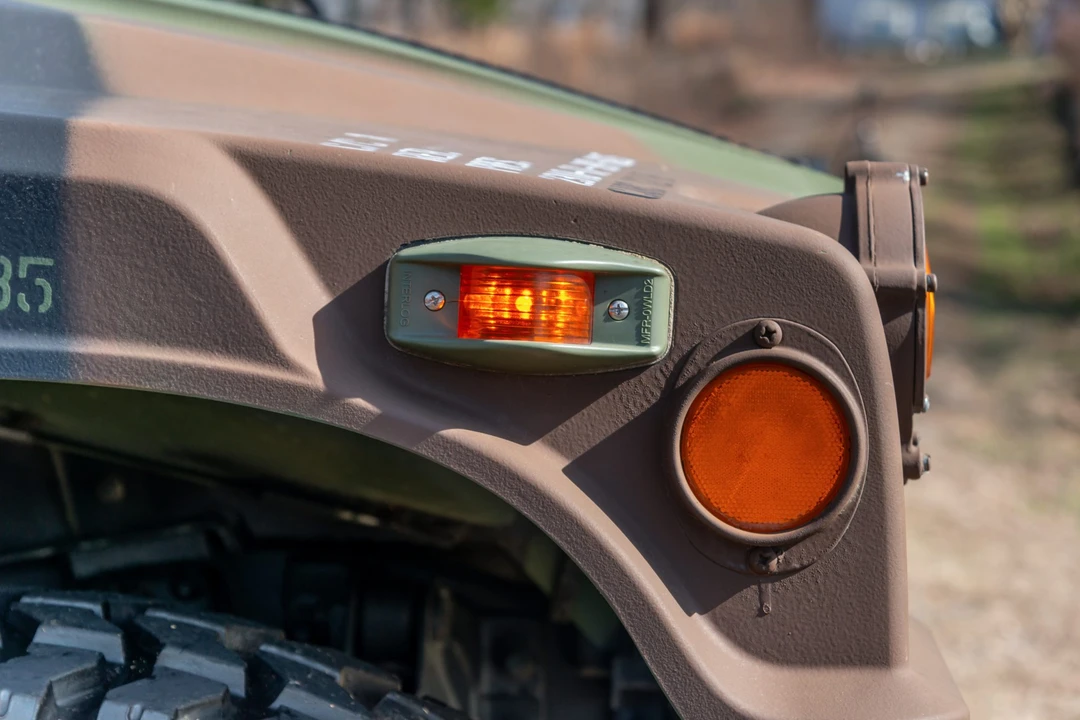2001 Hummer HMMWV - Image 15 of 31