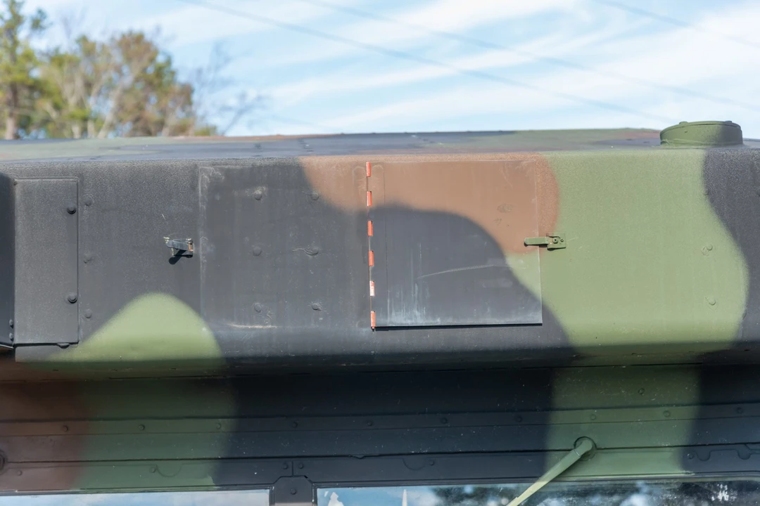 2001 Hummer HMMWV - Image 25 of 31
