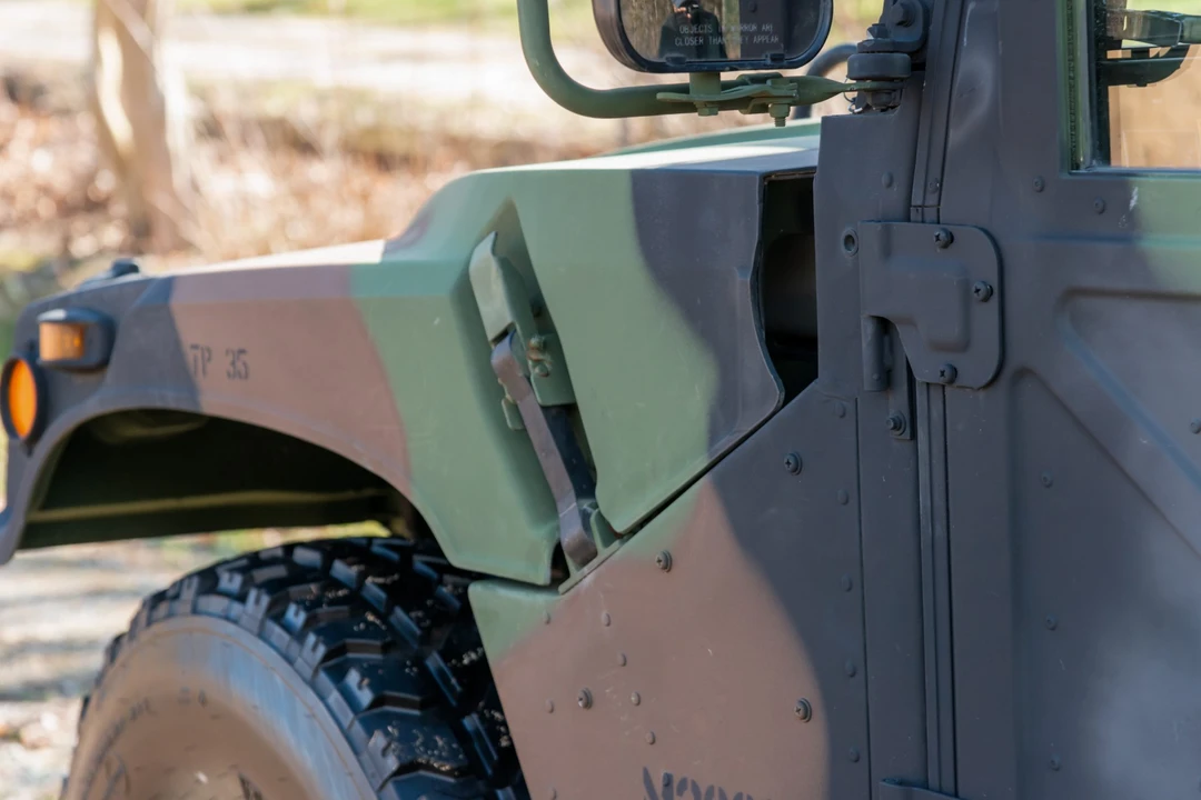 2001 Hummer HMMWV - Image 26 of 31