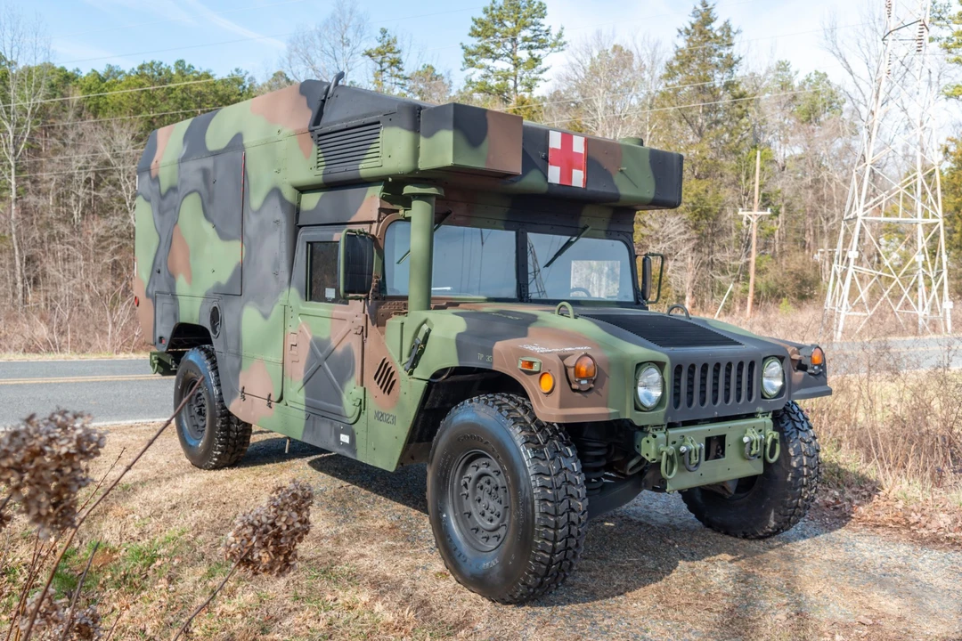 2001 Hummer HMMWV - Image 4 of 31