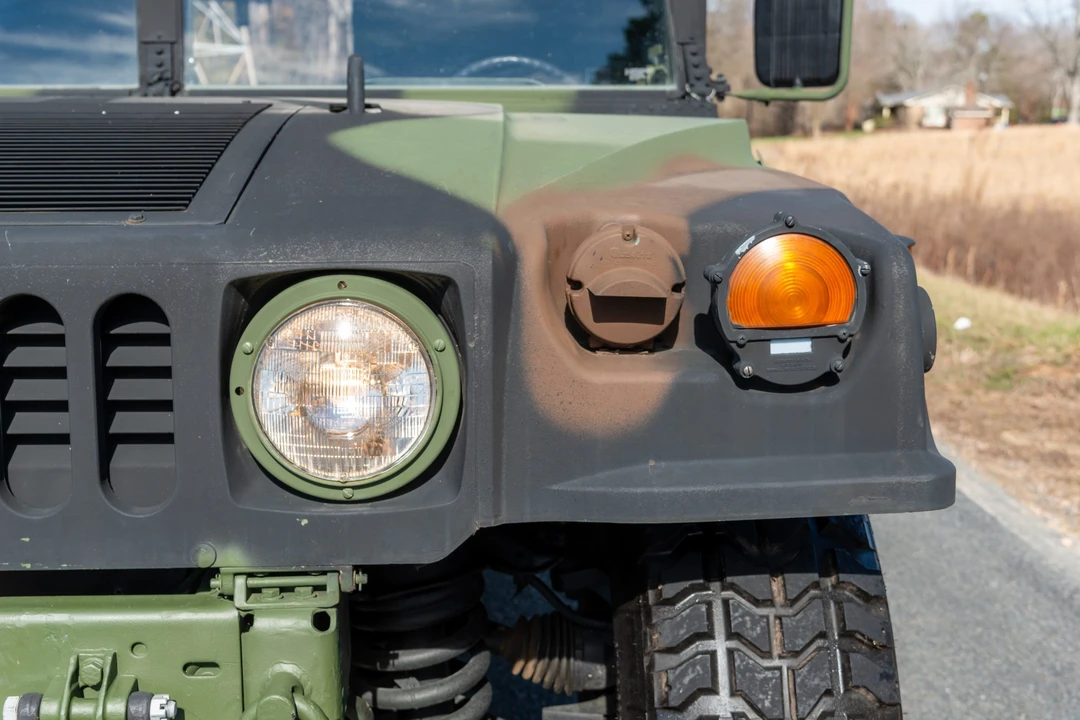 2001 Hummer HMMWV - Image 13 of 31