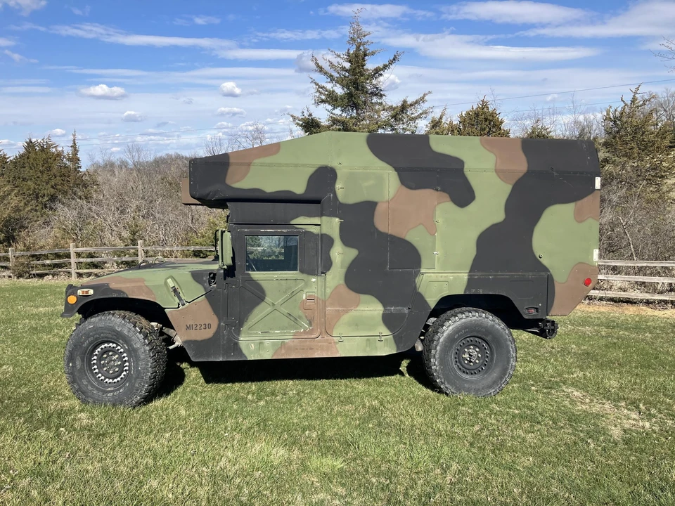 2001 Hummer HMMWV - Image 7 of 31