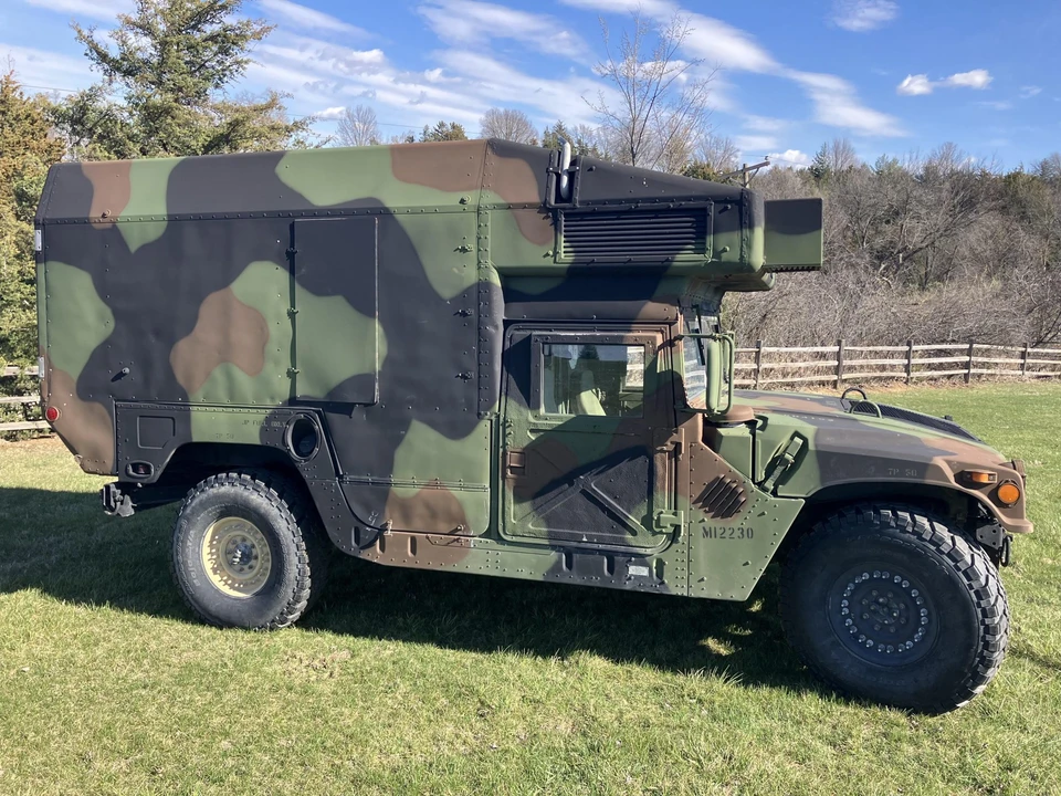2001 Hummer HMMWV - Image 15 of 31