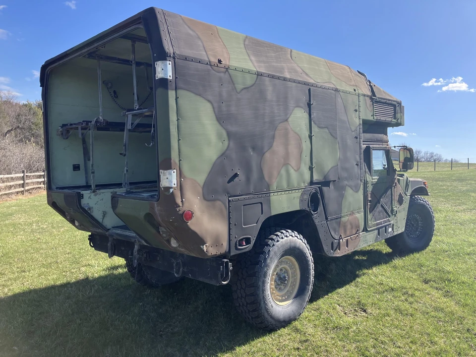 2001 Hummer HMMWV - Image 11 of 31