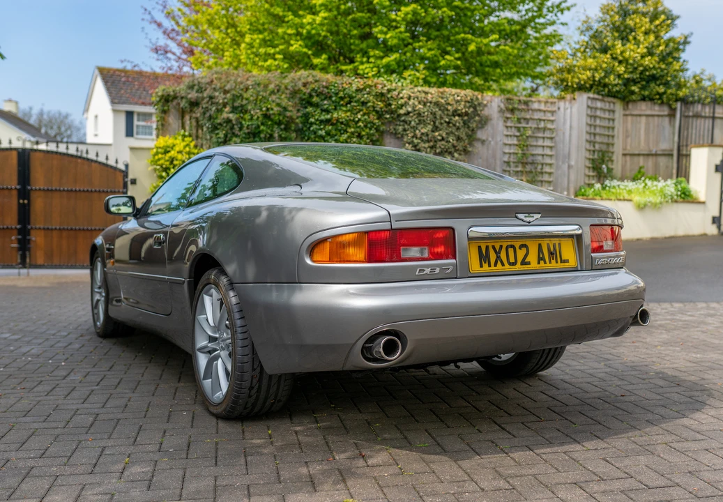 2001 Aston Martin DB7 Vantage - Image 17 of 31