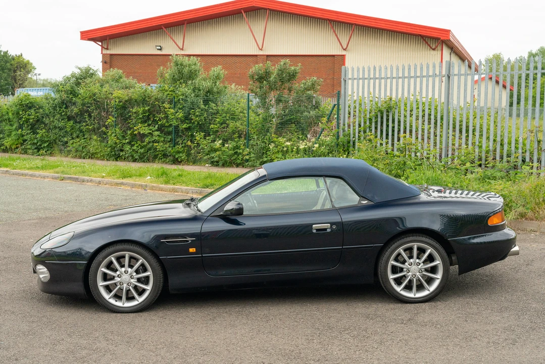 2001 Aston Martin DB7 Vantage - Image 14 of 31