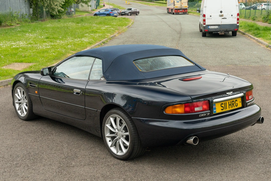 2001 Aston Martin DB7 Vantage - Image 15 of 31