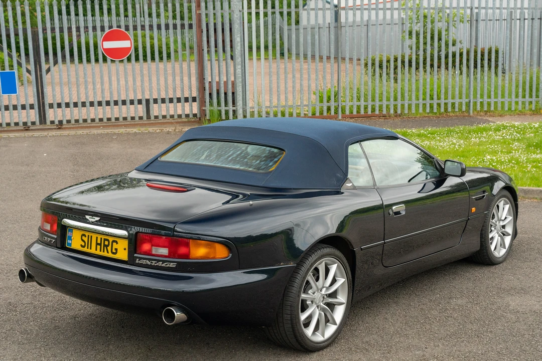 2001 Aston Martin DB7 Vantage - Image 17 of 31