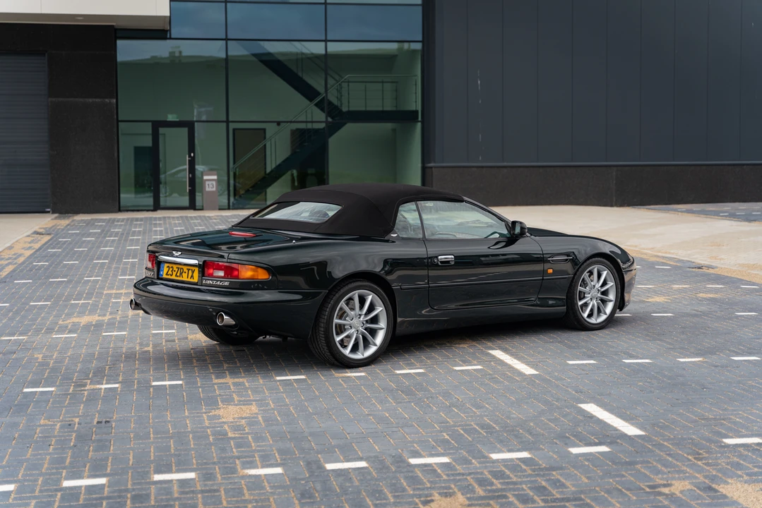 2001 Aston Martin DB7 Vantage - Image 14 of 31