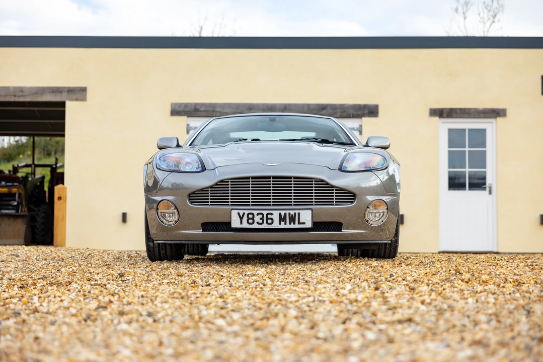 2001 Aston Martin Vanquish 1st Gen - Image 3 of 31
