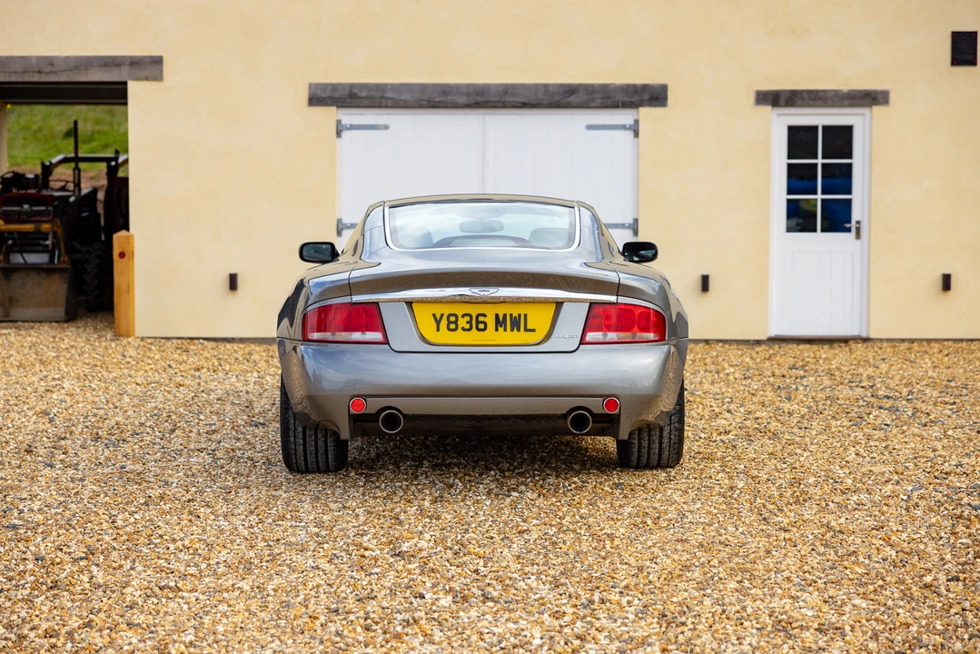 2001 Aston Martin Vanquish 1st Gen - Image 7 of 31