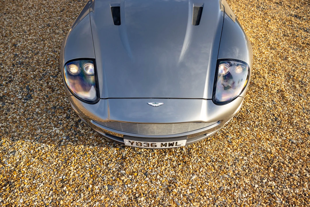2001 Aston Martin Vanquish 1st Gen - Image 29 of 31