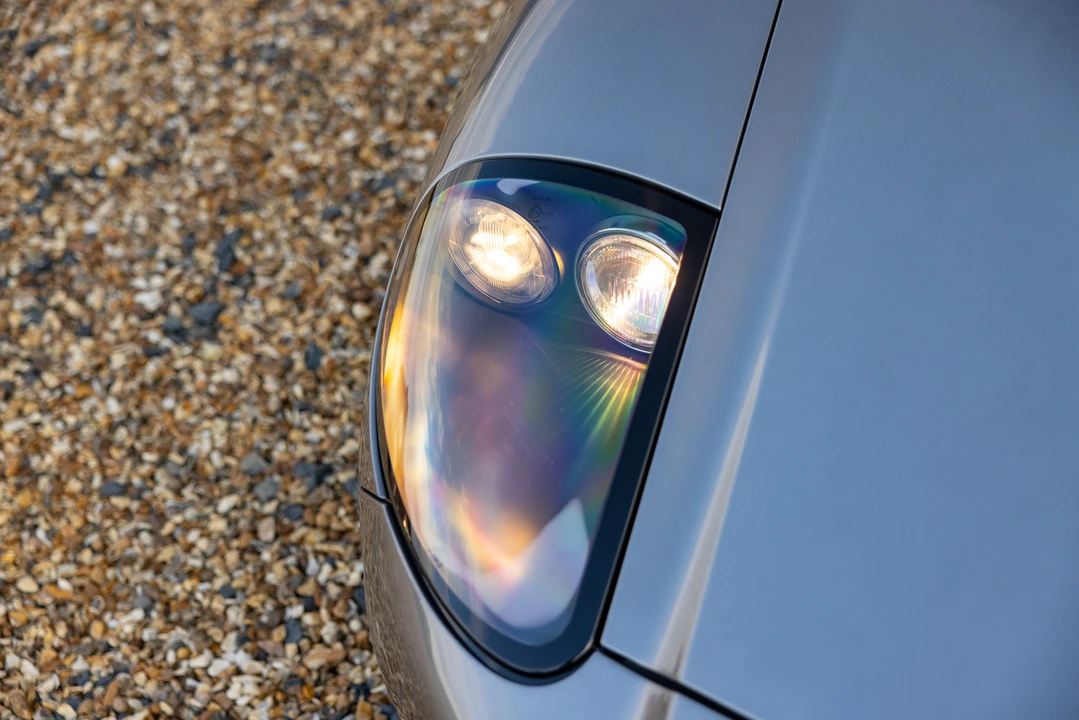 2001 Aston Martin Vanquish 1st Gen - Image 31 of 31