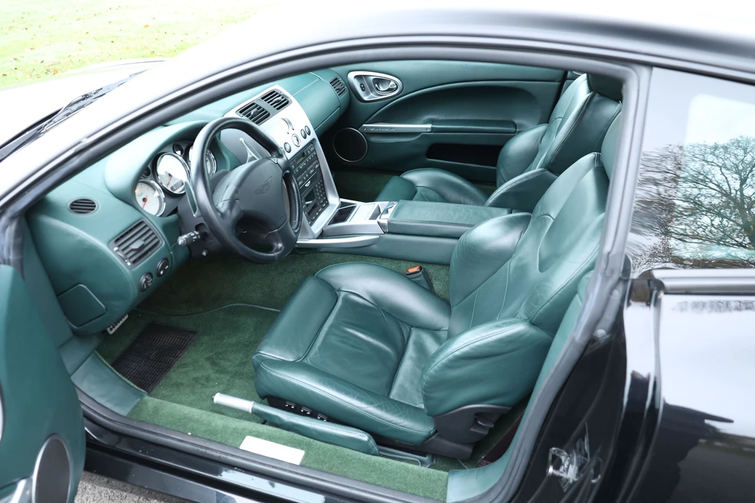 2001 Aston Martin Vanquish 1st Gen - Image 7 of 15