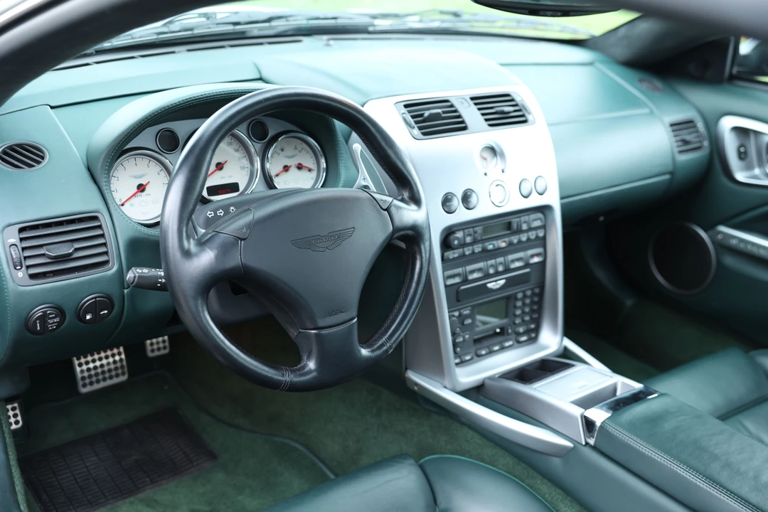 2001 Aston Martin Vanquish 1st Gen - Image 6 of 15