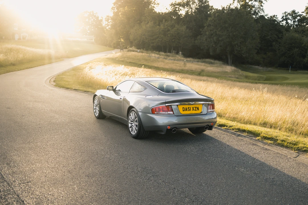 2001 Aston Martin Vanquish 1st Gen - Image 20 of 31