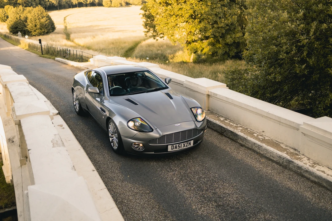 2001 Aston Martin Vanquish 1st Gen - Image 4 of 31