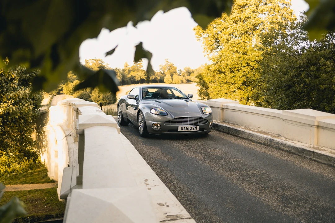 2001 Aston Martin Vanquish 1st Gen - Image 3 of 31