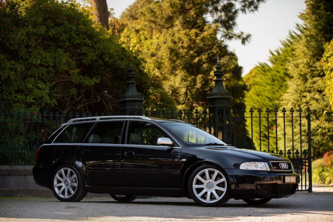 2001 Audi B5 RS4 Avant - Image 2 of 31