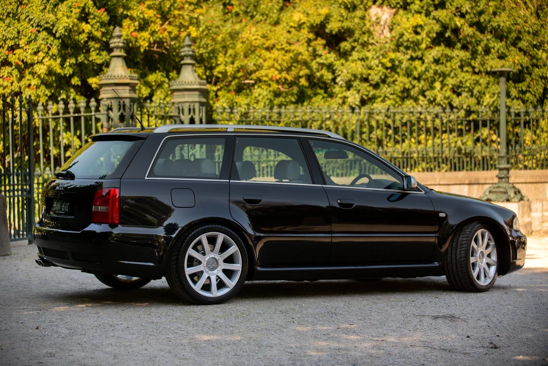 2001 Audi B5 RS4 Avant - Image 16 of 31