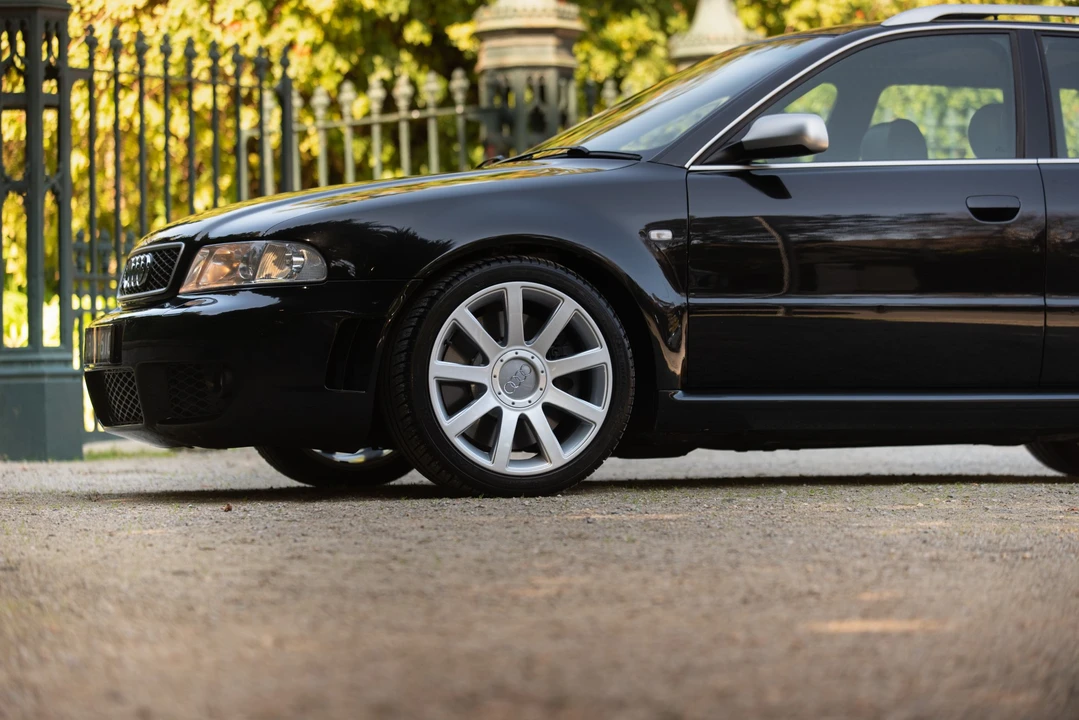 2001 Audi B5 RS4 Avant - Image 29 of 31