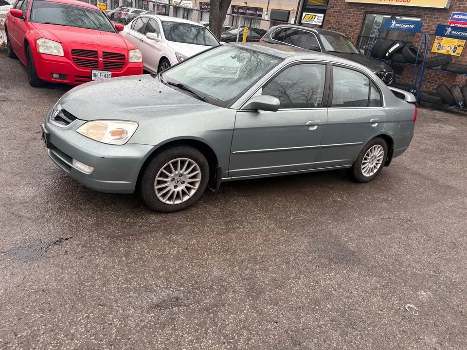 2001 Acura EL - Image 2 of 7