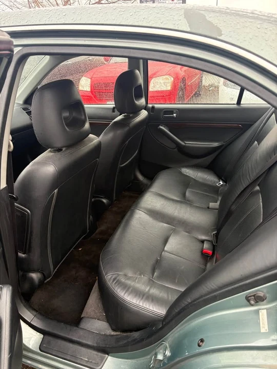 2001 Acura EL - Image 4 of 7